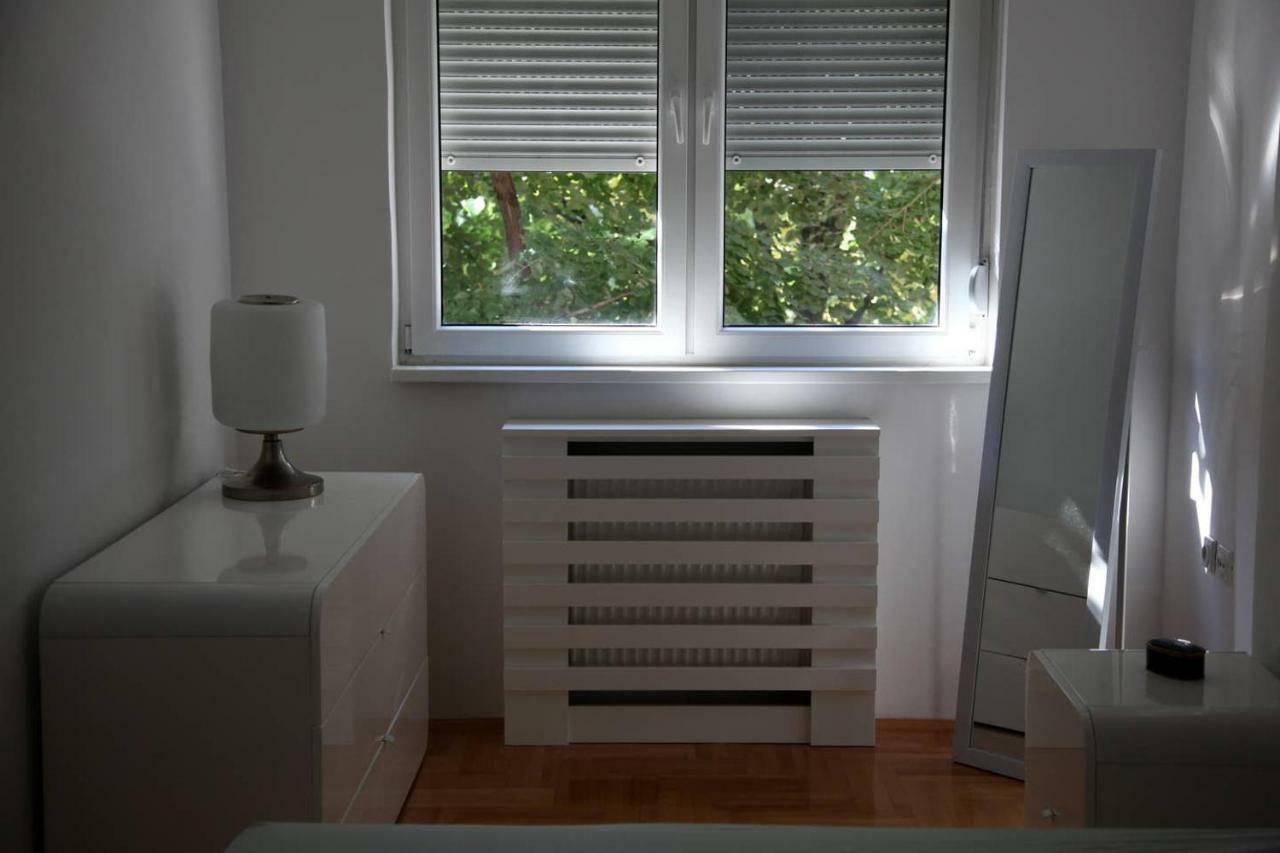65 Square Meters Designer Apartment In Heart Of City - River View ! Park For Free Ниш Экстерьер фото