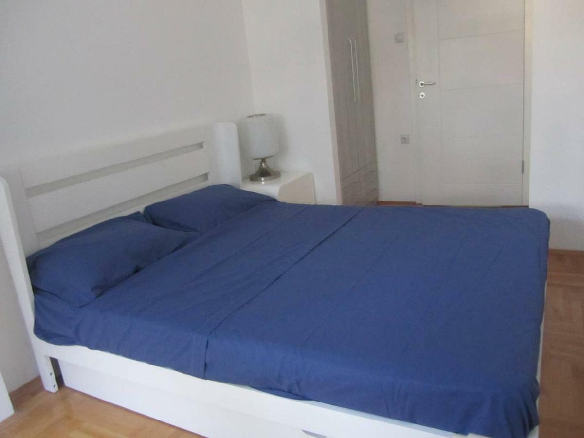65 Square Meters Designer Apartment In Heart Of City - River View ! Park For Free Ниш Экстерьер фото